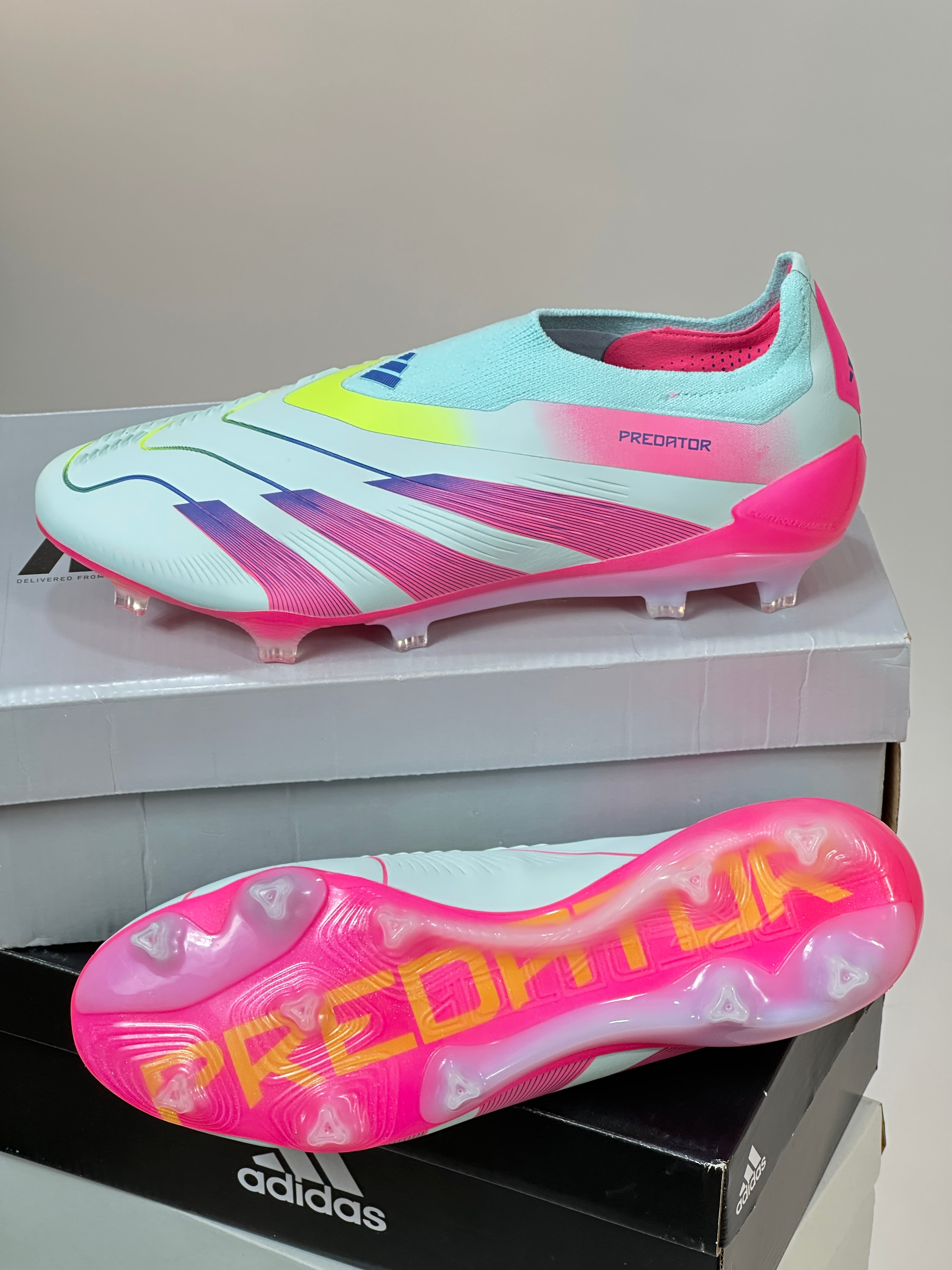 ADIDAS PREDATOR 30 LACLESS